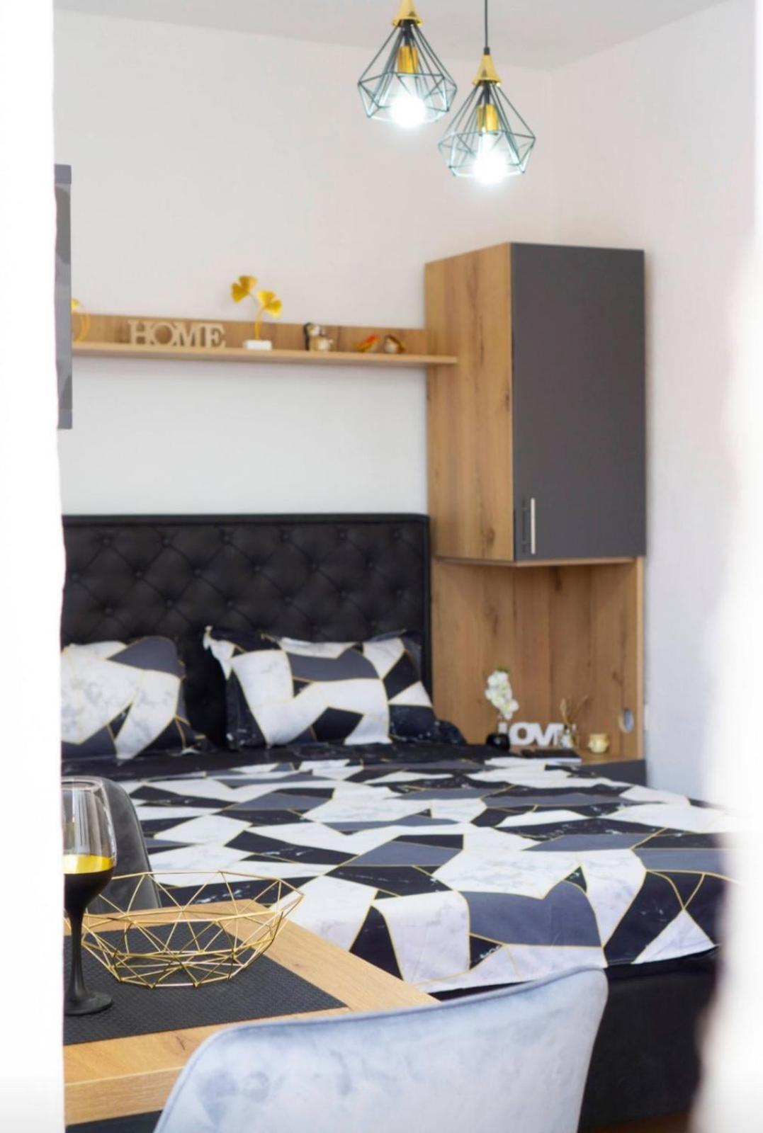 Luxury Apartments Milicevic Требине Екстериор снимка