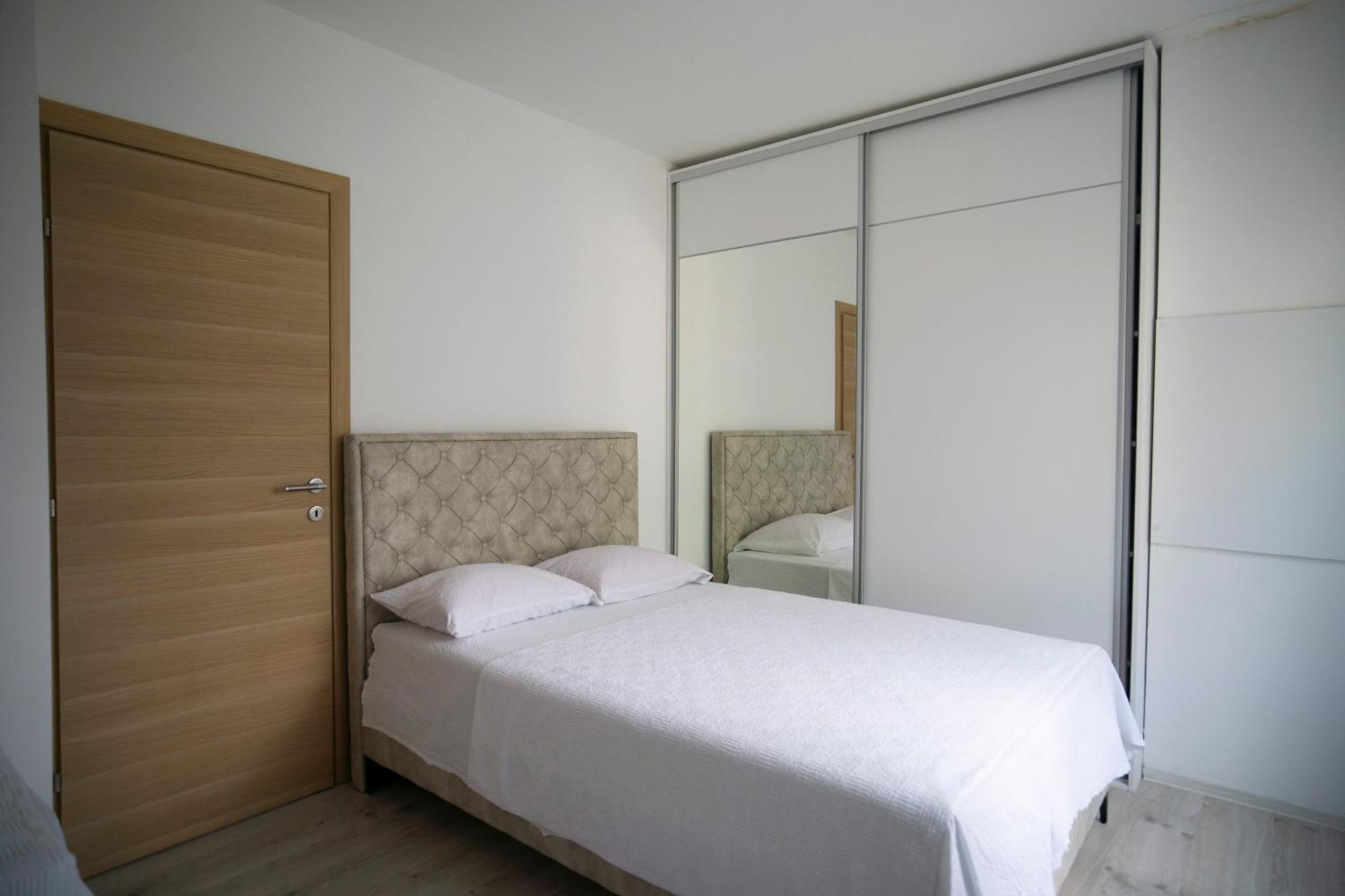 Luxury Apartments Milicevic Требине Екстериор снимка